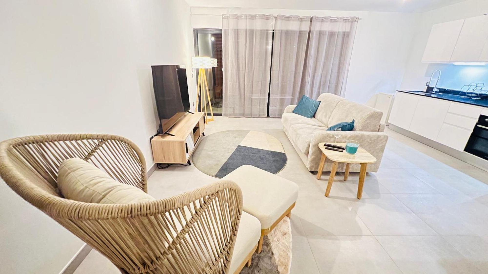 Le Reve Bleu Grand Anse Apartment Petite-Ile Luaran gambar