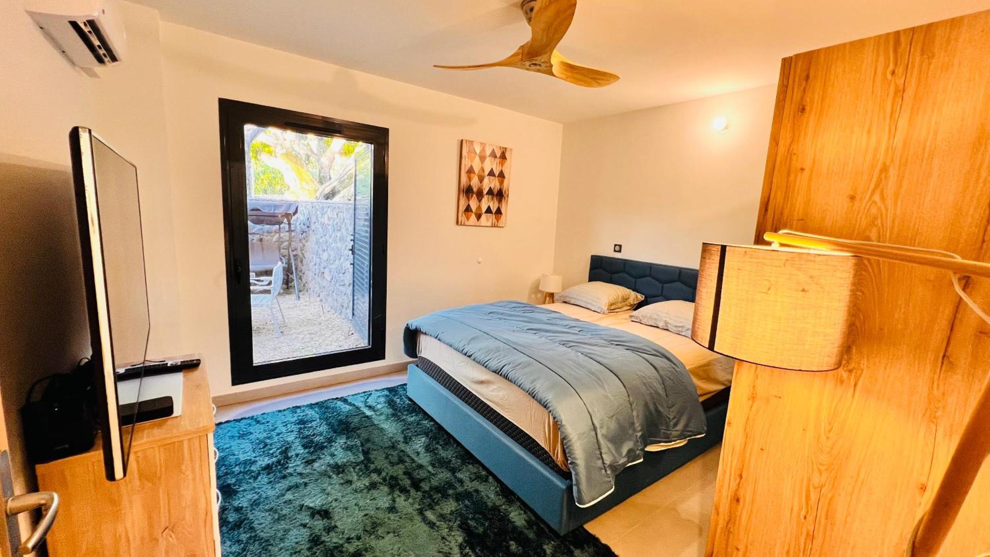 Le Reve Bleu Grand Anse Apartment Petite-Ile Luaran gambar