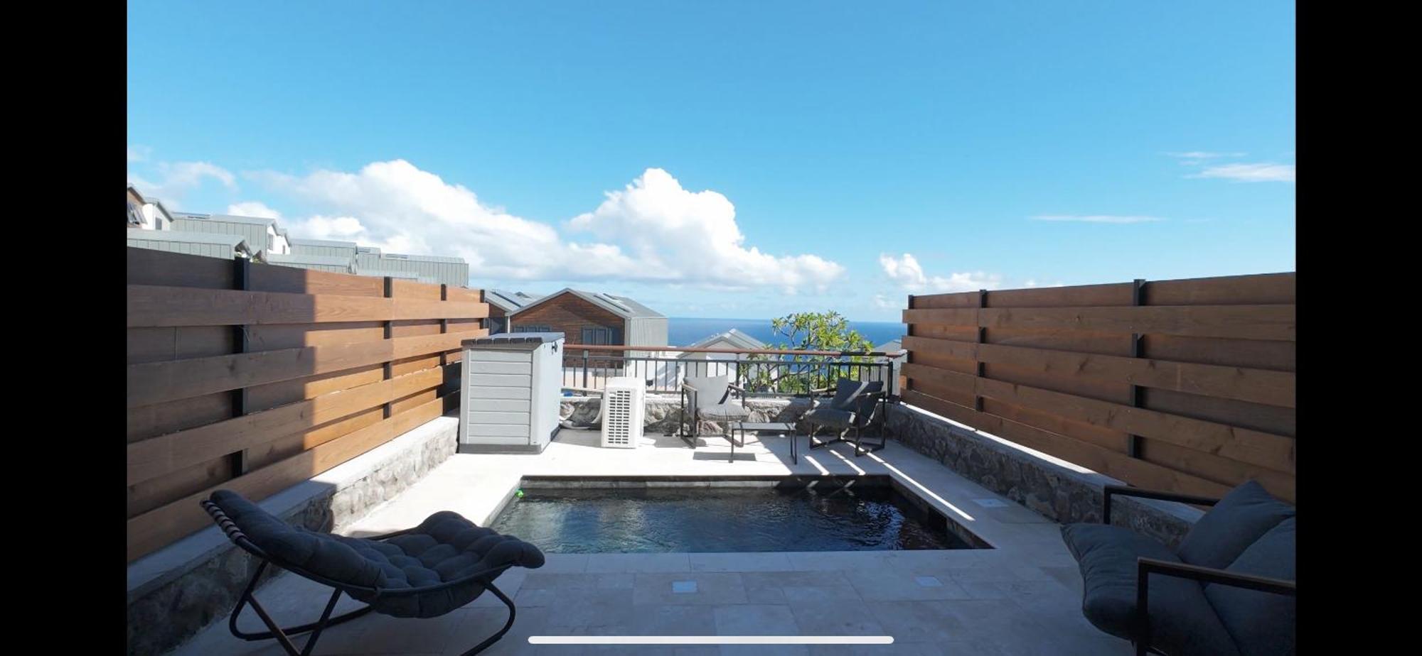 Le Reve Bleu Grand Anse Apartment Petite-Ile Luaran gambar